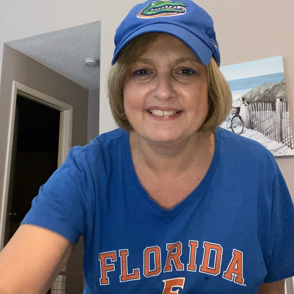 Meet your Posher, Debbie
